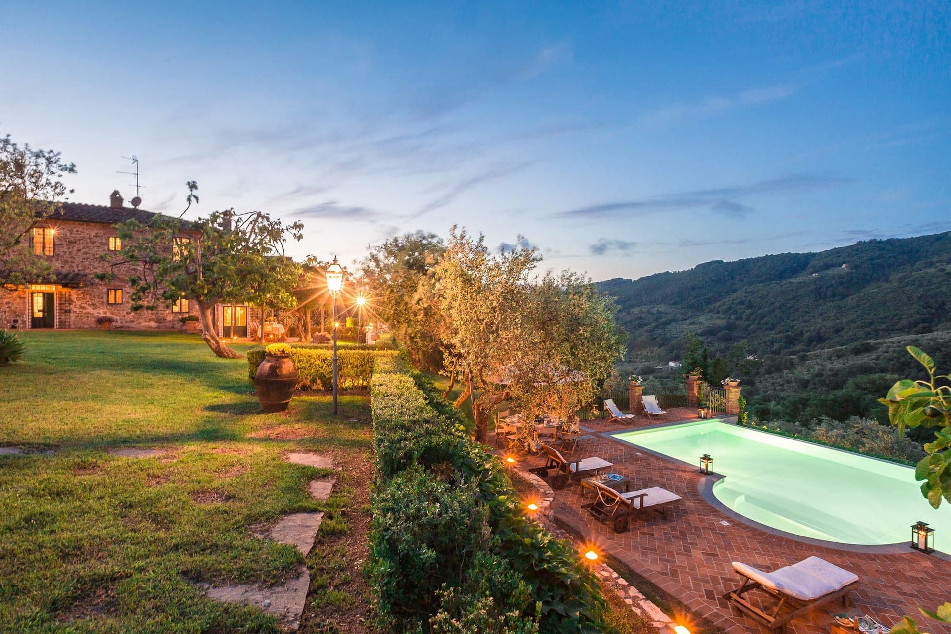 Luxury Tuscan Villa with Exclusive Pool