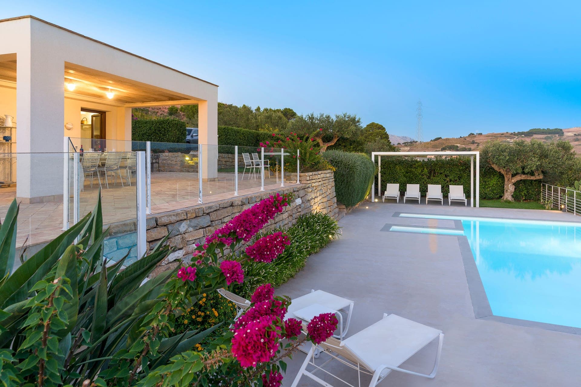 Villa Avocado